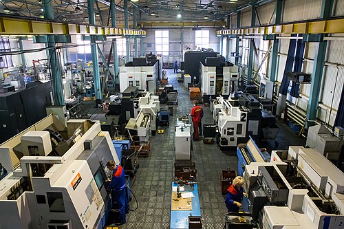 ロシアのアルマヴィルにある Kubanzheldormash 機械会社の Mazak 機械。